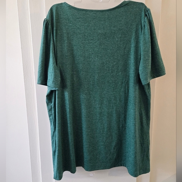 *3/$20 Green Women's Blouse Top Short Sleeve - Picture 3 of 3